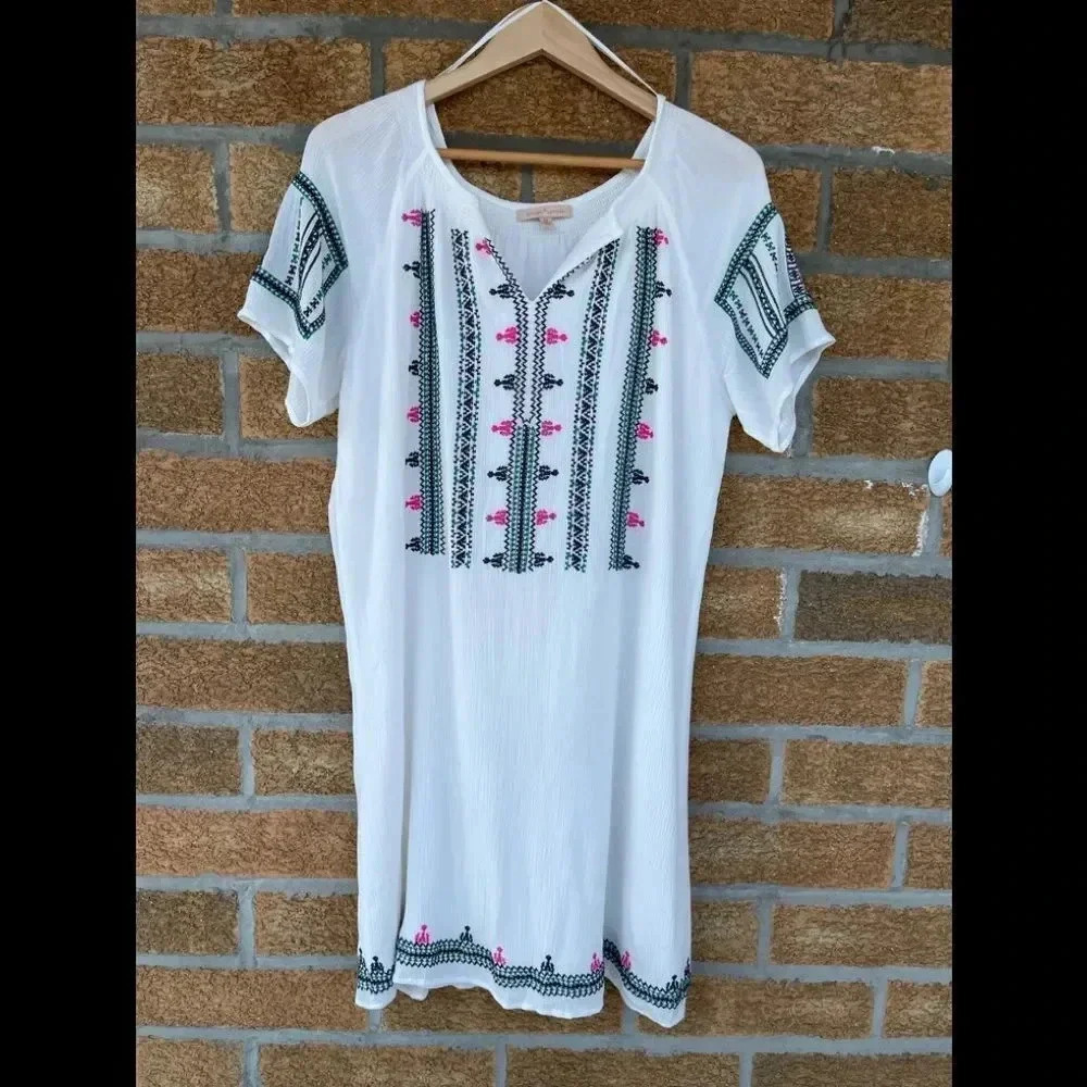 Gibson & Latimer White Embroidered dress medium